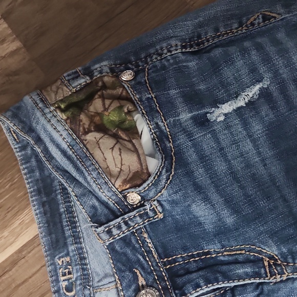 Grace Jeans Size 27' Inseam 31' Camo Distressed - Picture 2 of 6